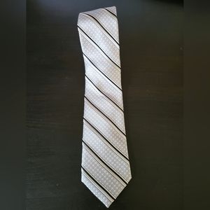 Stefano Conti 100% silk tie, silver & black